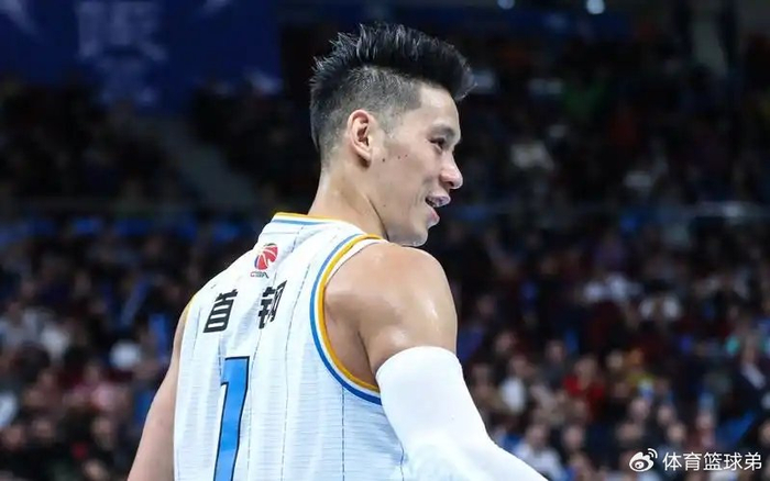 经纪人和杨毅同时爆料！林书豪在CBA遭国内球员恐吓，再突破就被废掉